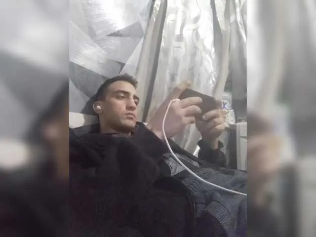 Live sex webcam photo for -RUS- #291721824