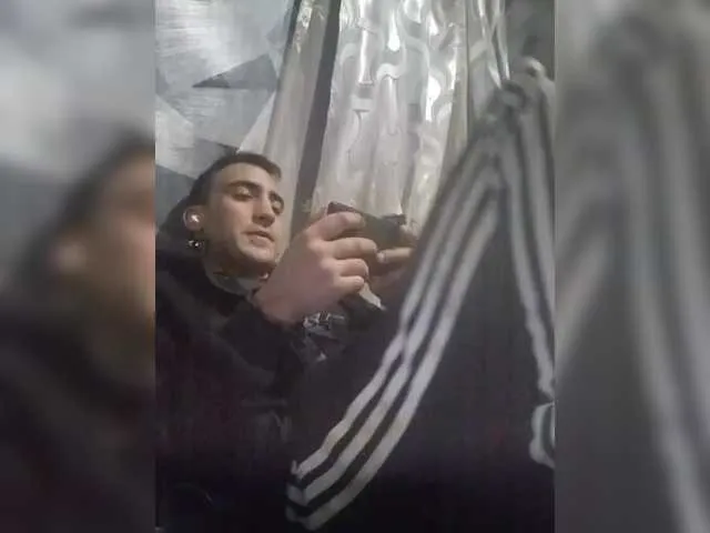 Live sex webcam photo for -RUS- #291727837