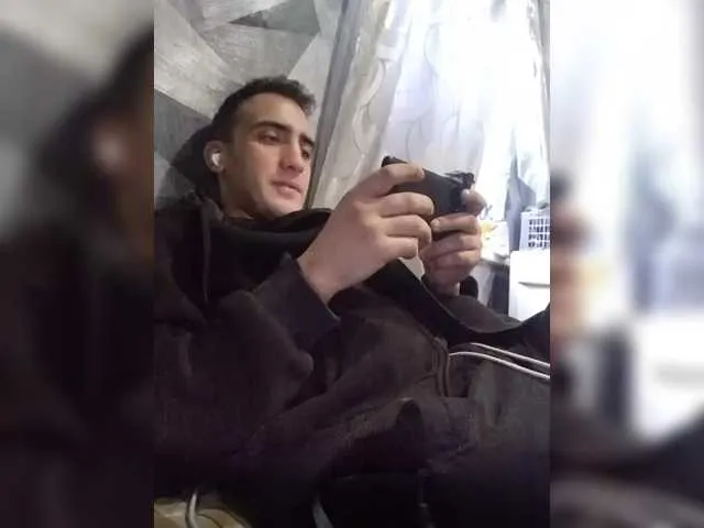 Live sex webcam photo for -RUS- #291741245