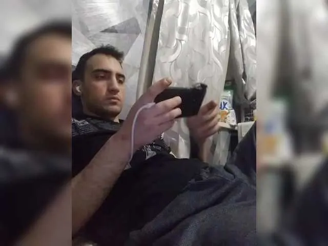 Live sex webcam photo for -RUS- #291767000