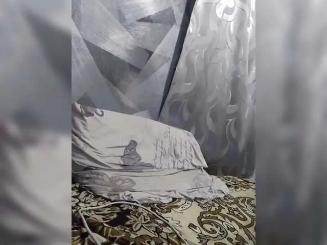 Live sex webcam photo for -RUS- #291801410