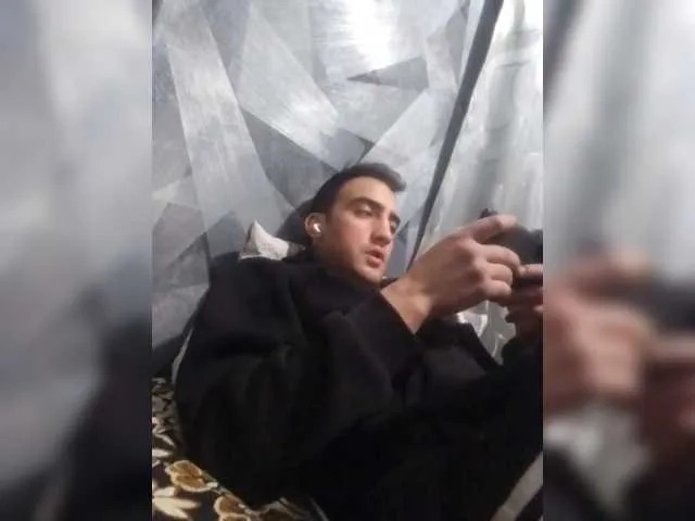 Live sex webcam photo for -RUS- #291853611