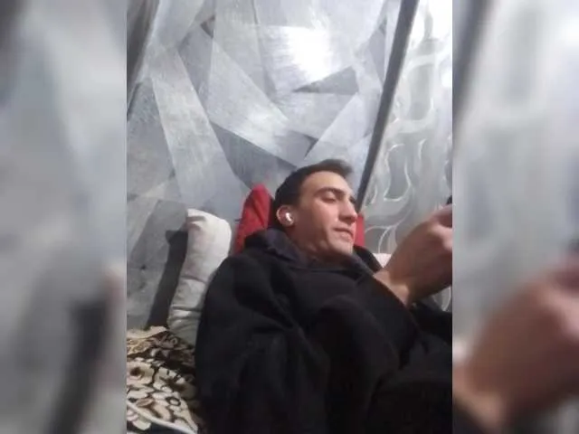 Live sex webcam photo for -RUS- #291920371