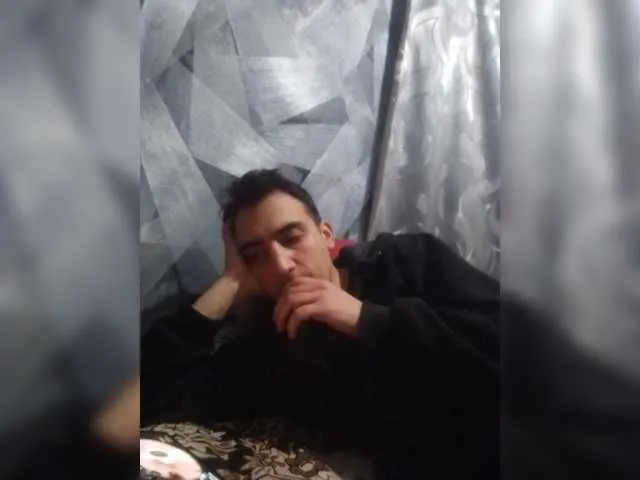 Live sex webcam photo for -RUS- #291927791