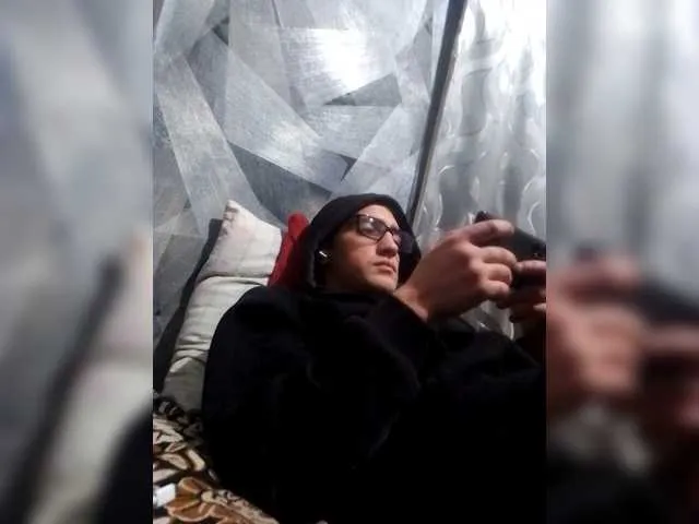 Live sex webcam photo for -RUS- #291941730