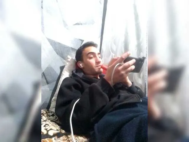 Live sex webcam photo for -RUS- #291949276