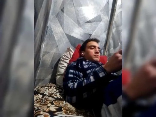 Live sex webcam photo for -RUS- #291978807