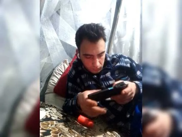 Live sex webcam photo for -RUS- #291980391