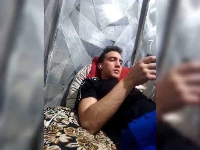 Live sex webcam photo for -RUS- #291982017