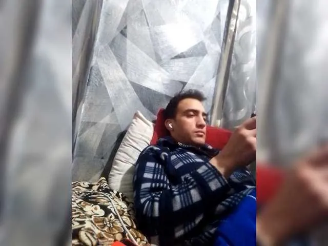 Live sex webcam photo for -RUS- #291988663