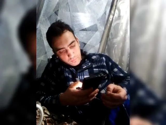 Live sex webcam photo for -RUS- #291993723