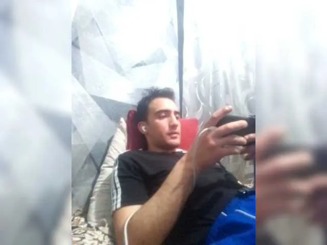 Live sex webcam photo for -RUS- #292030605