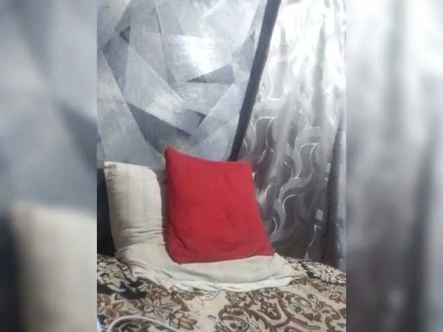 Live sex webcam photo for -RUS- #292056197