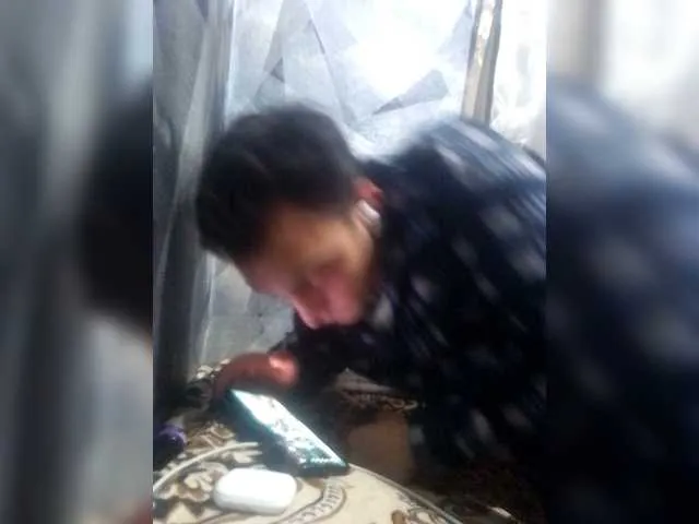 Live sex webcam photo for -RUS- #292116294