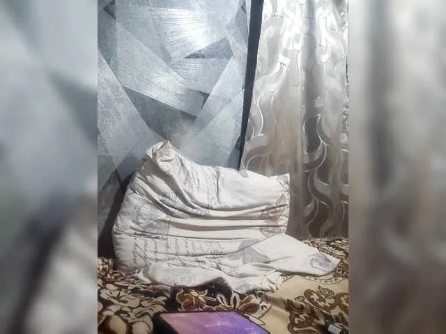 Live sex webcam photo for -RUS- #292146267