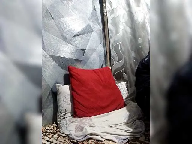 Live sex webcam photo for -RUS- #292208604