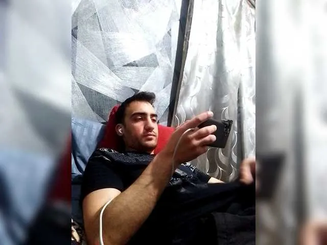 Live sex webcam photo for -RUS- #292271795