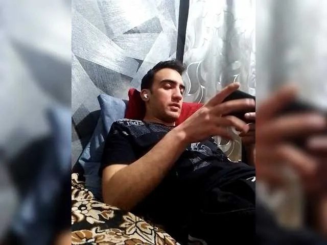 Live sex webcam photo for -RUS- #292309511