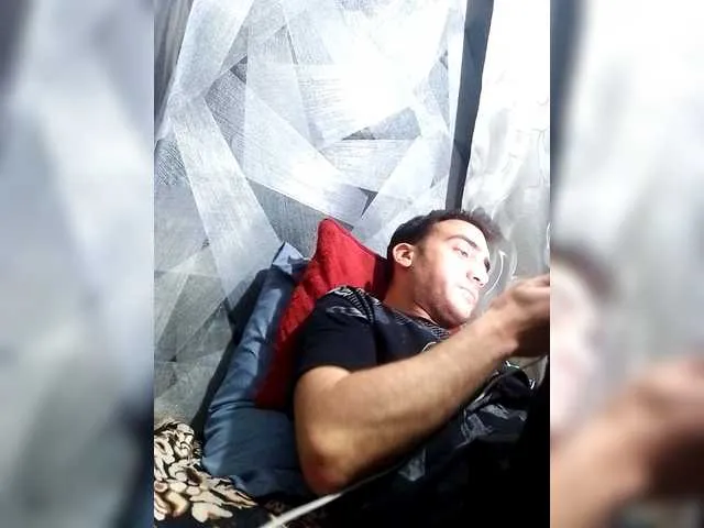 Live sex webcam photo for -RUS- #292329789