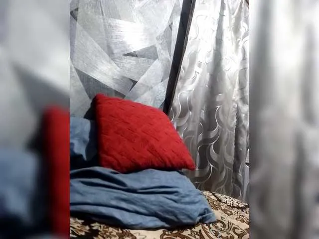 Live sex webcam photo for -RUS- #292336477