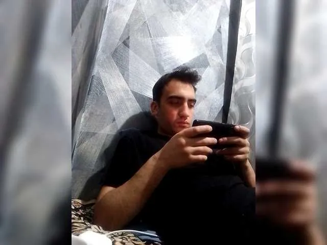 Live sex webcam photo for -RUS- #292351106