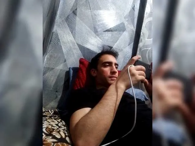 Live sex webcam photo for -RUS- #292357838