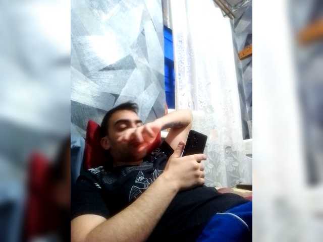 Live sex webcam photo for -RUS- #292429302