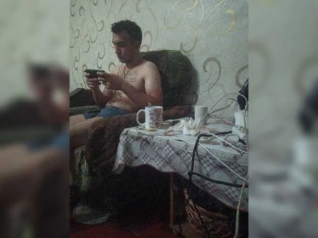 Live sex webcam photo for -RUS- #293950102