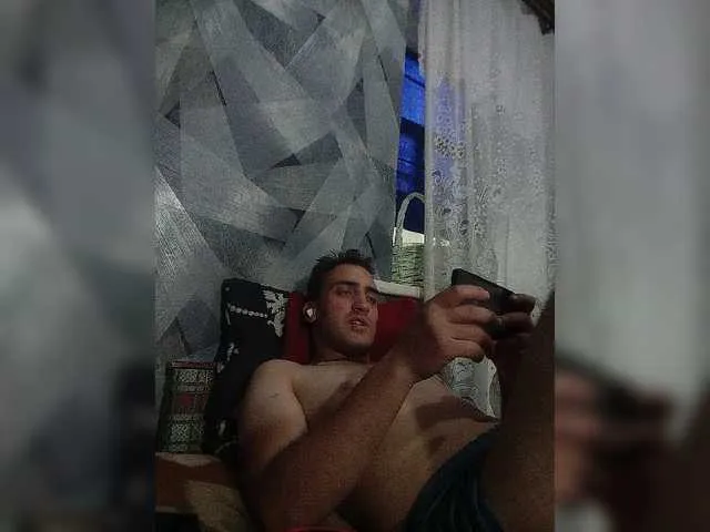 Live sex webcam photo for -RUS- #294111743