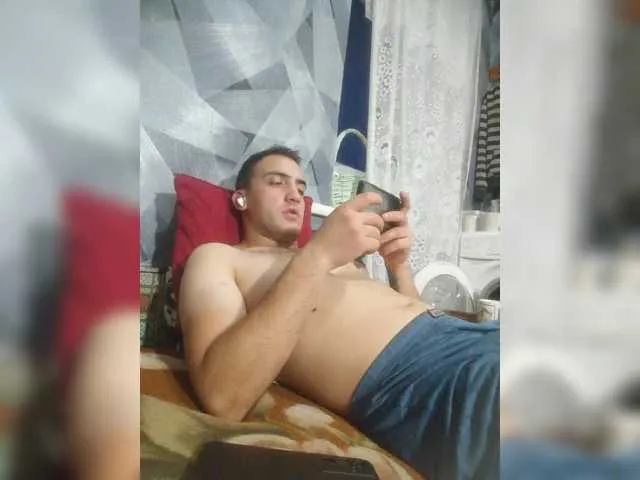 Live sex webcam photo for -RUS- #294268842