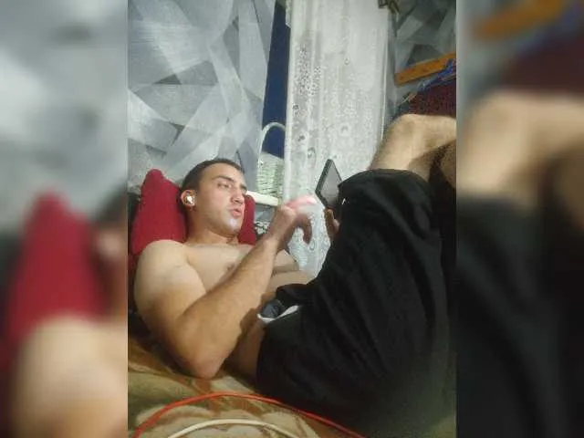 Live sex webcam photo for -RUS- #294295081