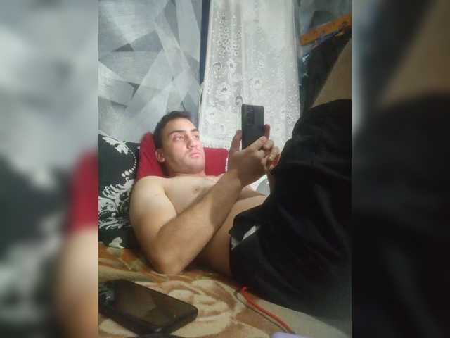 Live sex webcam photo for -RUS- #294343805
