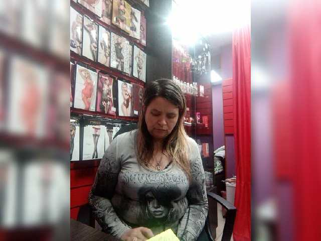 Live sex webcam photo for -Raven40- #272162906