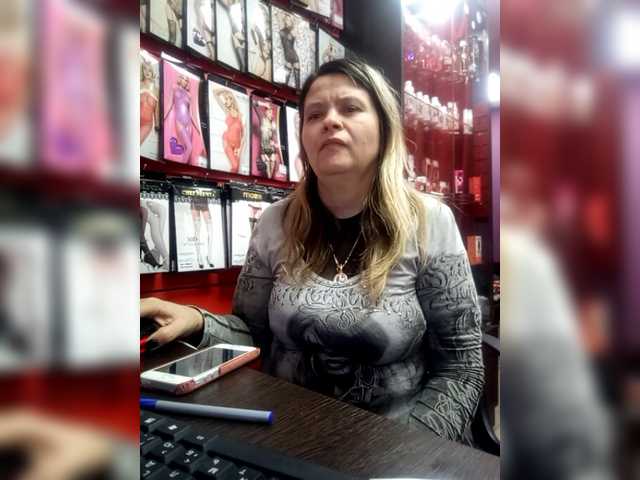 Live sex webcam photo for -Raven40- #272269078