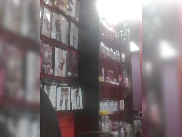 Live sex webcam photo for -Raven40- #272342849