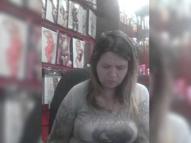 Live sex webcam photo for -Raven40- #272409081