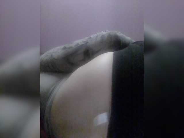 Live sex webcam photo for -Raven40- #272888584