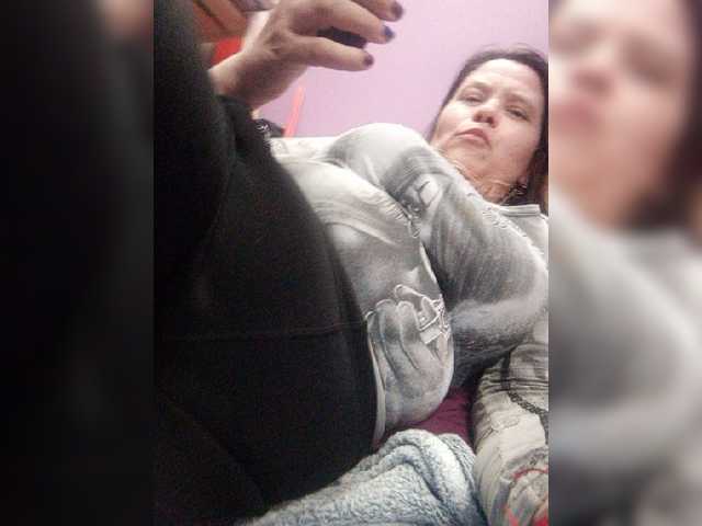 Live sex webcam photo for -Raven40- #272894986