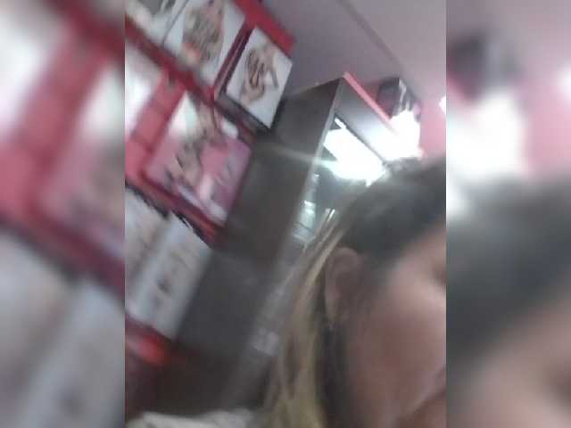 Live sex webcam photo for -Raven40- #273009143