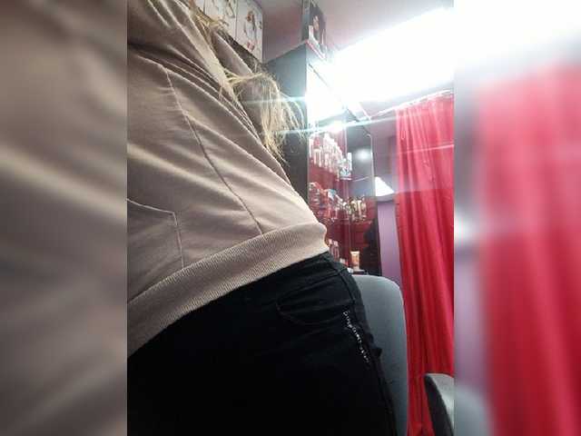 Live sex webcam photo for -Raven40- #273022872