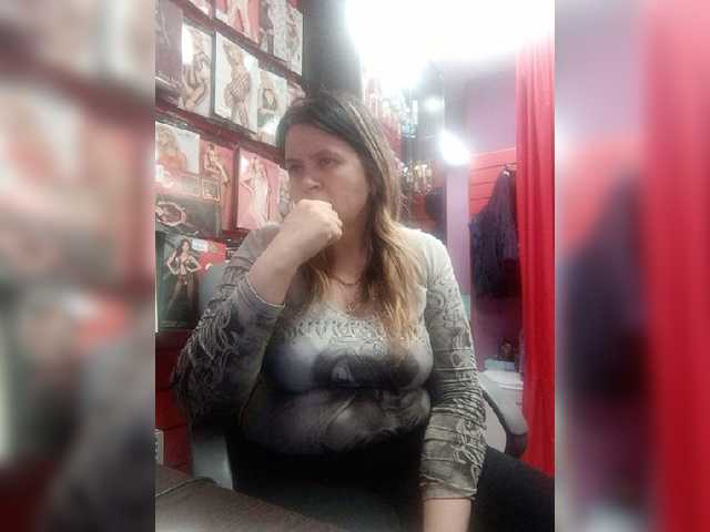 Live sex webcam photo for -Raven40- #273034866