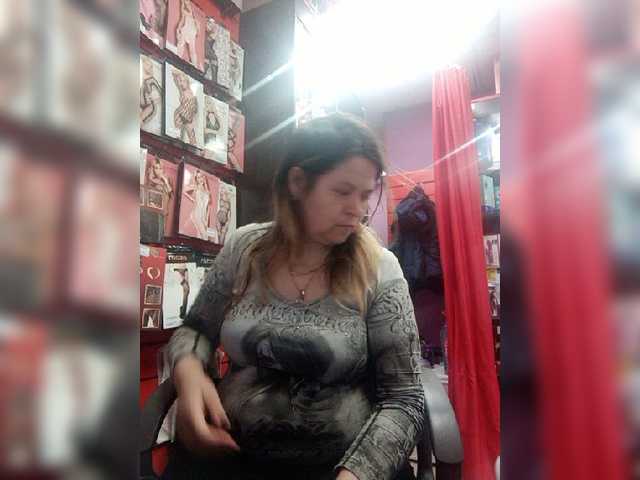 Live sex webcam photo for -Raven40- #273039197