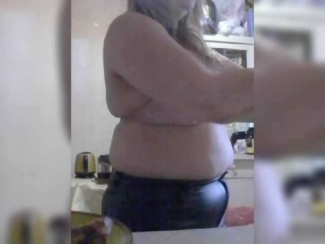 Live sex webcam photo for -Raven40- #273149507