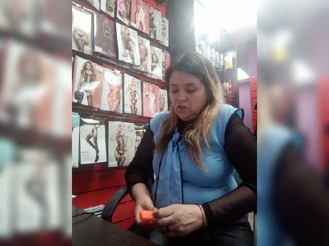 Live sex webcam photo for -Raven40- #273160832