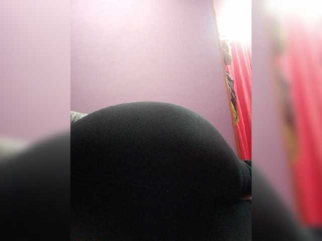 Live sex webcam photo for -Raven40- #273273366