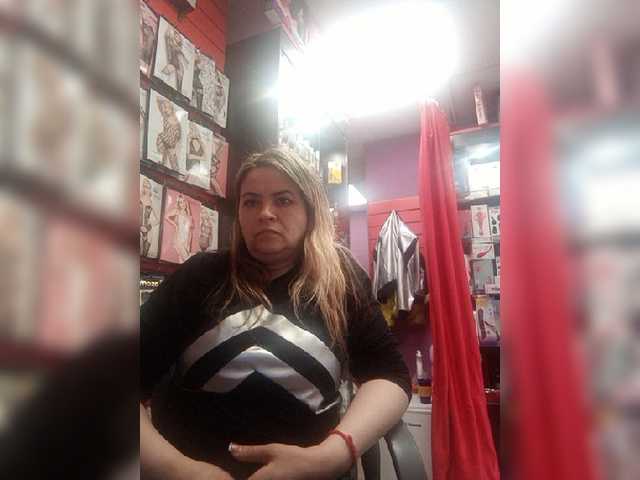 Live sex webcam photo for -Raven40- #273426060