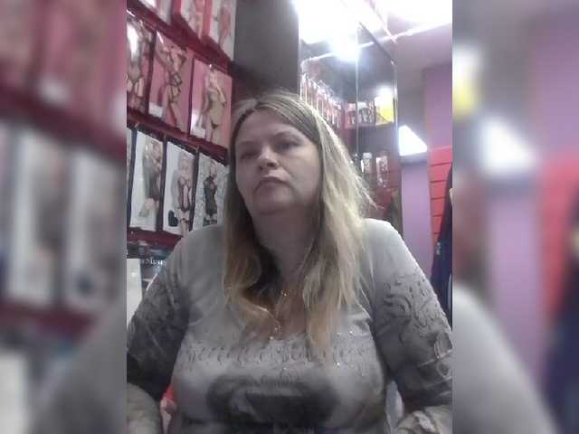 Live sex webcam photo for -Raven40- #273623793