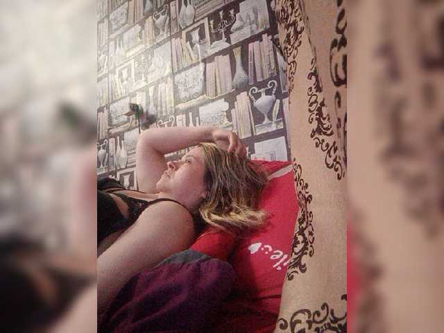 Live sex webcam photo for -Raven40- #273647117