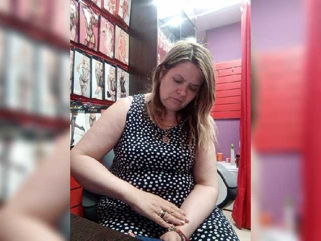 Live sex webcam photo for -Raven40- #273713171