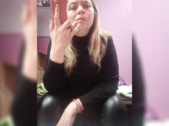 Live sex webcam photo for -Raven40- #273771764